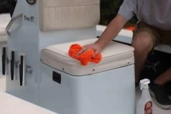 303® Multi-Surface Cleaner - 946 Ml | Veilig Voor Alle Soorten Bekleding En Vinyl. Vlekken Verdwijnen Binnen Enkele Minuten En Verkleurde Oppervlakken Komen Weer Tot Leven. -Winkel Met Schoonmaakproducten 1200x800 5